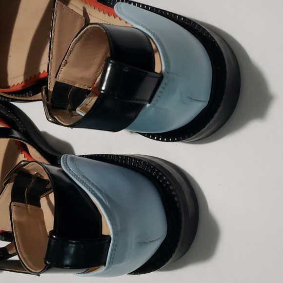 Inch2 Closed Toe Candy Sandals - Picture 4 of 10